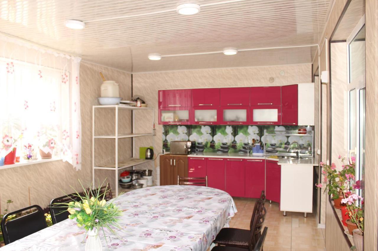 Guest House Jamal Naryn Екстер'єр фото