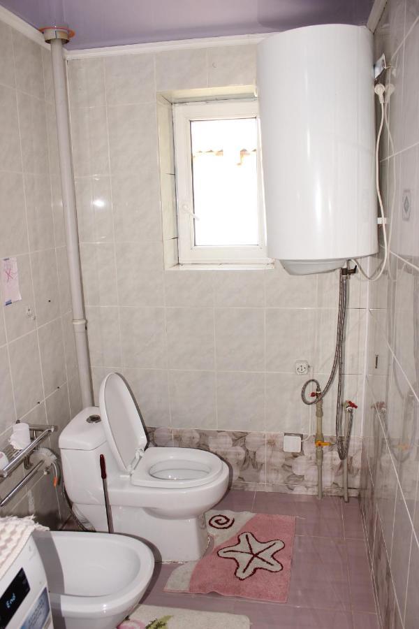 Guest House Jamal Naryn Екстер'єр фото