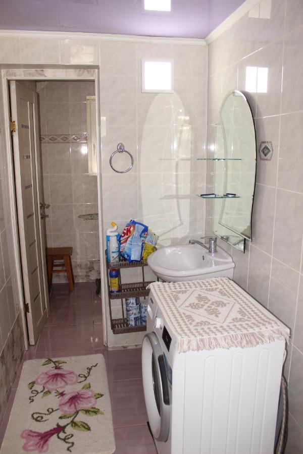 Guest House Jamal Naryn Екстер'єр фото