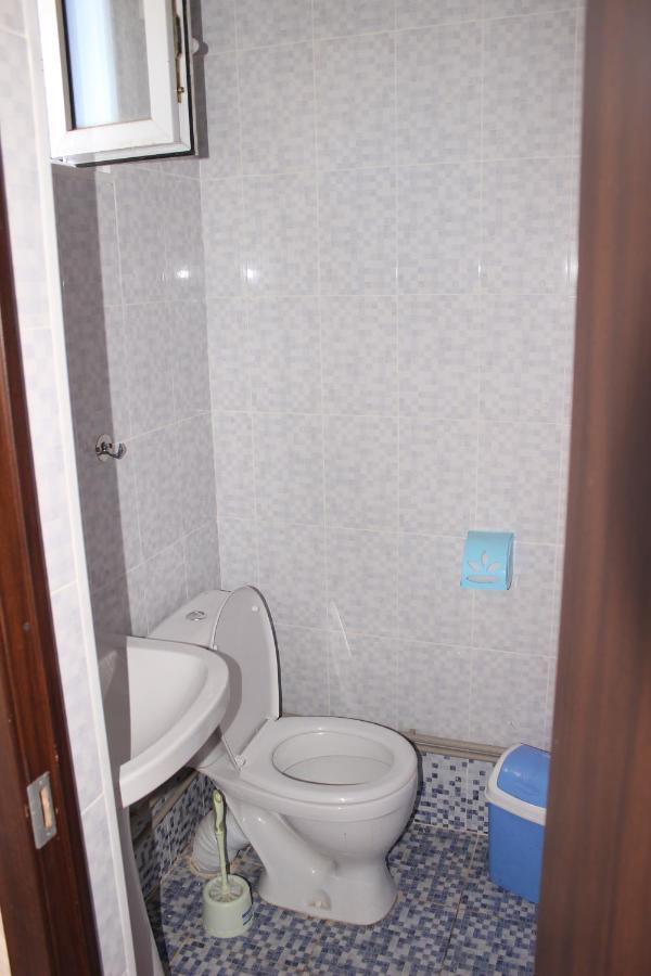 Guest House Jamal Naryn Екстер'єр фото
