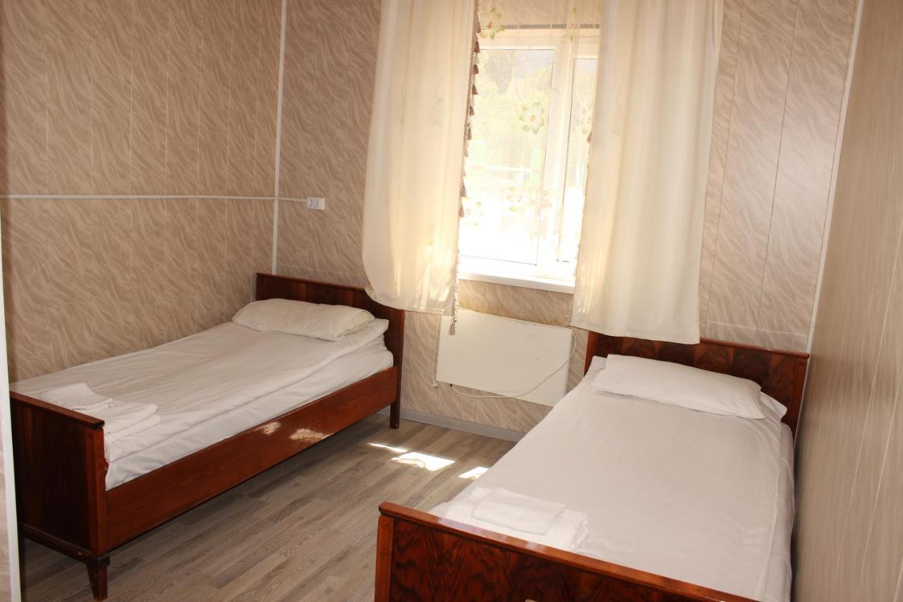 Guest House Jamal Naryn Екстер'єр фото