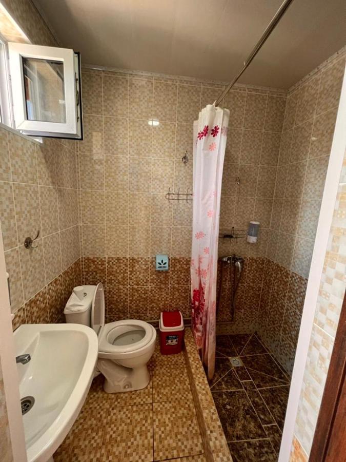 Guest House Jamal Naryn Екстер'єр фото